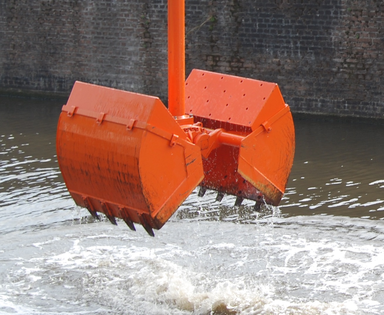 Hydraulic Buckets